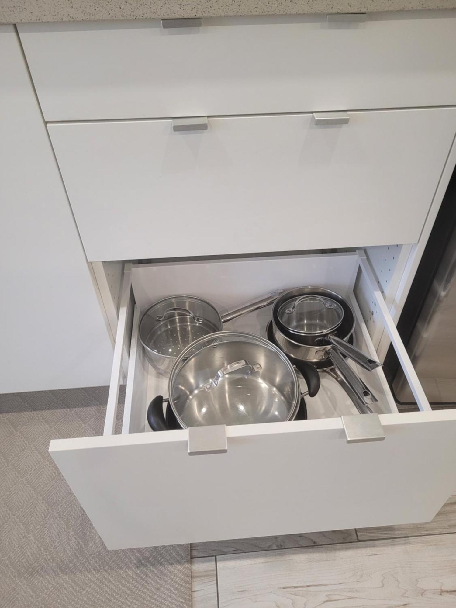 גואלף Modern Studio With Kitchenette And Bath מראה חיצוני תמונה